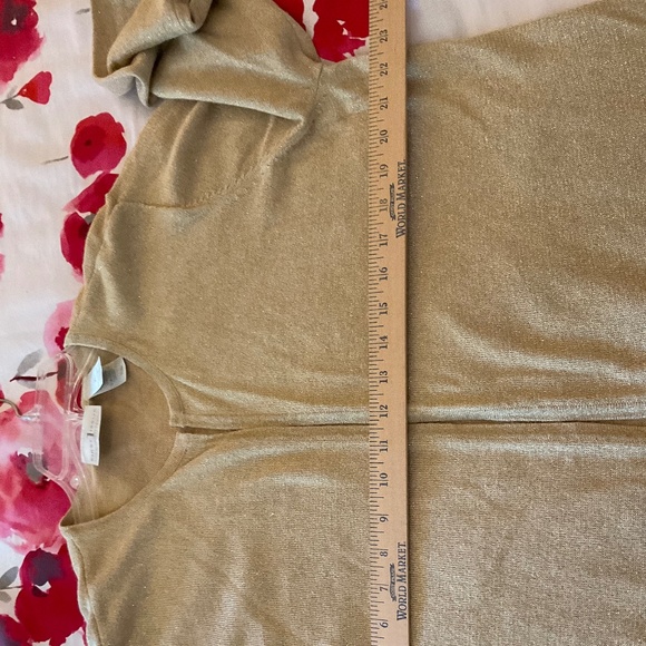 Women’s XL gold shimmery top - Picture 5 of 8